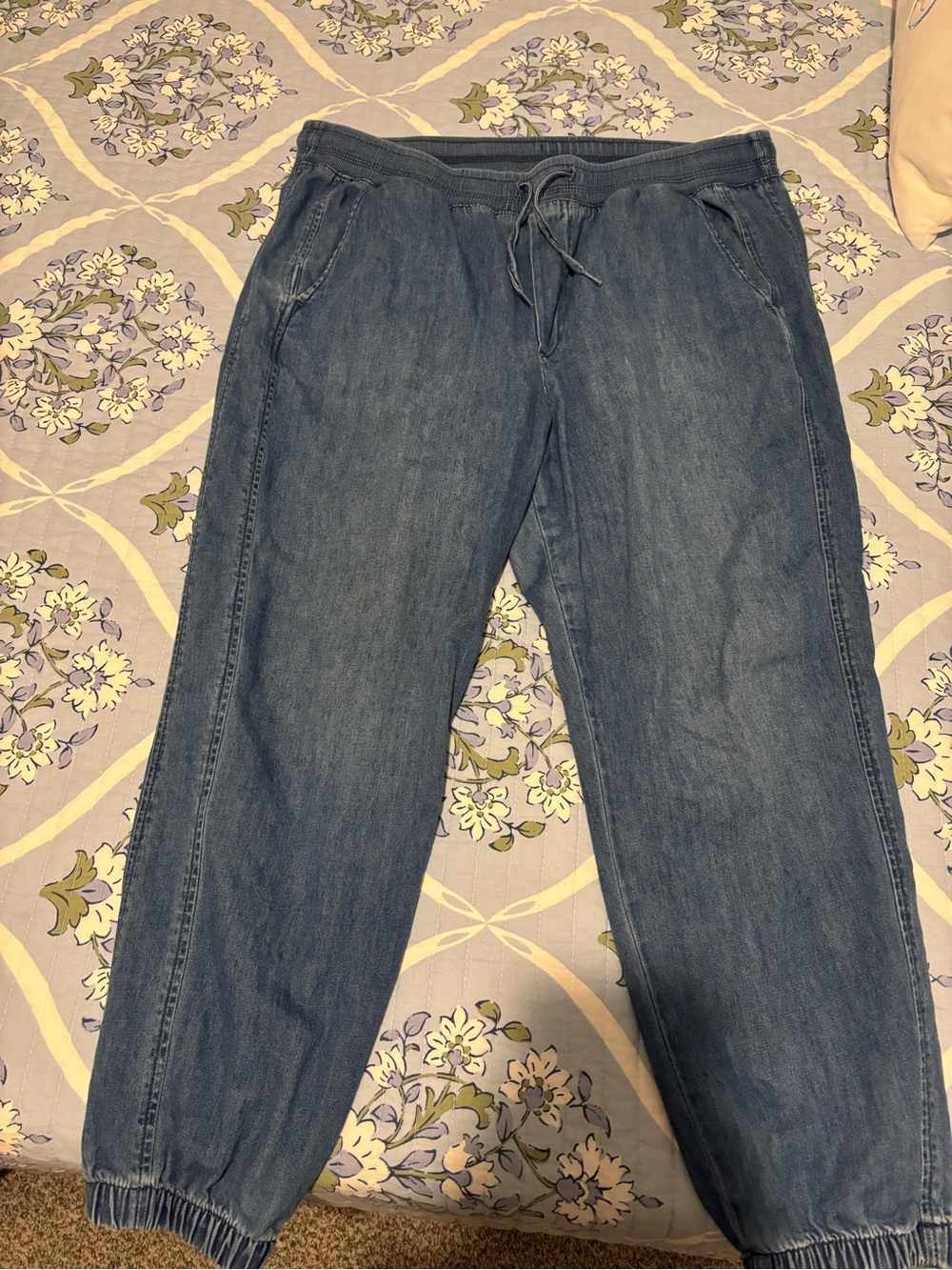 GAP Chambray Joggers